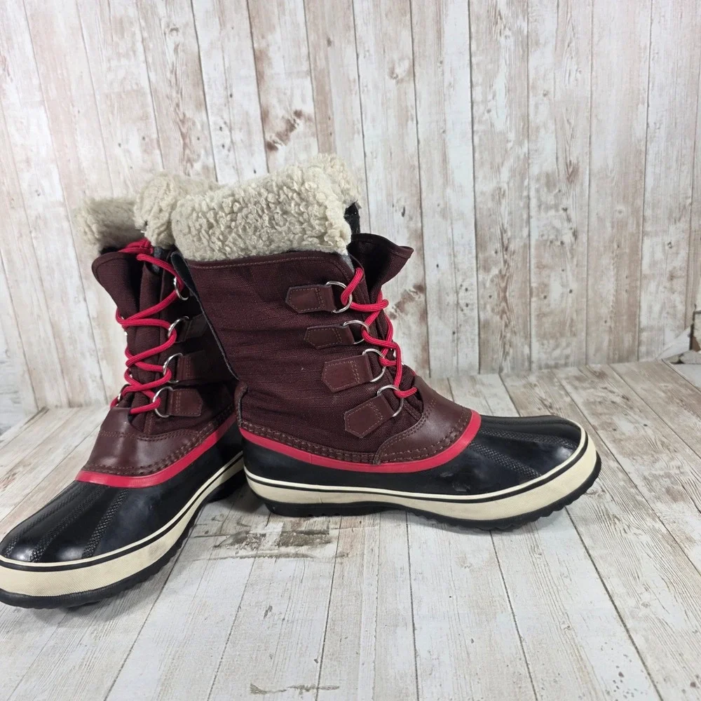 Sorel Waterproof Winter Boots Burgundy Faux Fur Lined Lace Up Women Size 8‎